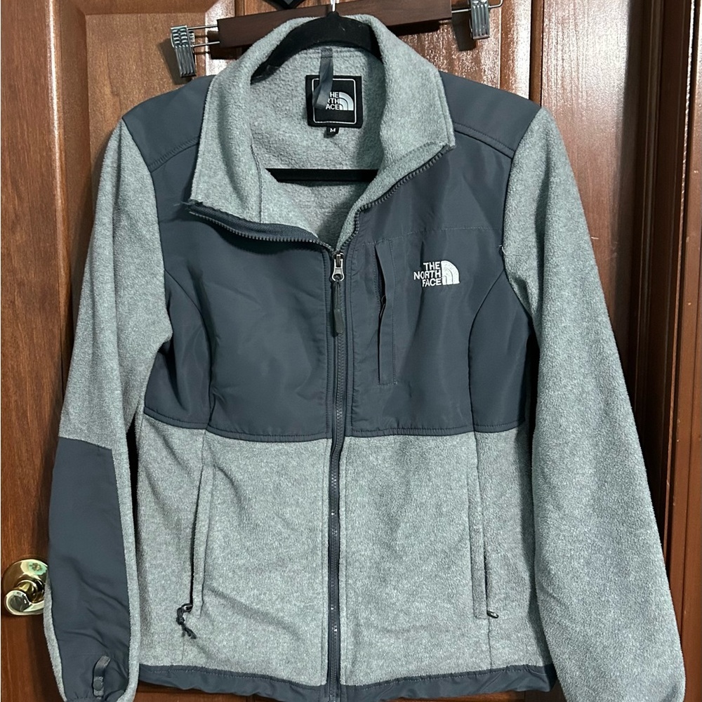 The North Face Denali Jacket Fleece Full Zip Women’s Size M Lt Gray and Charcoal